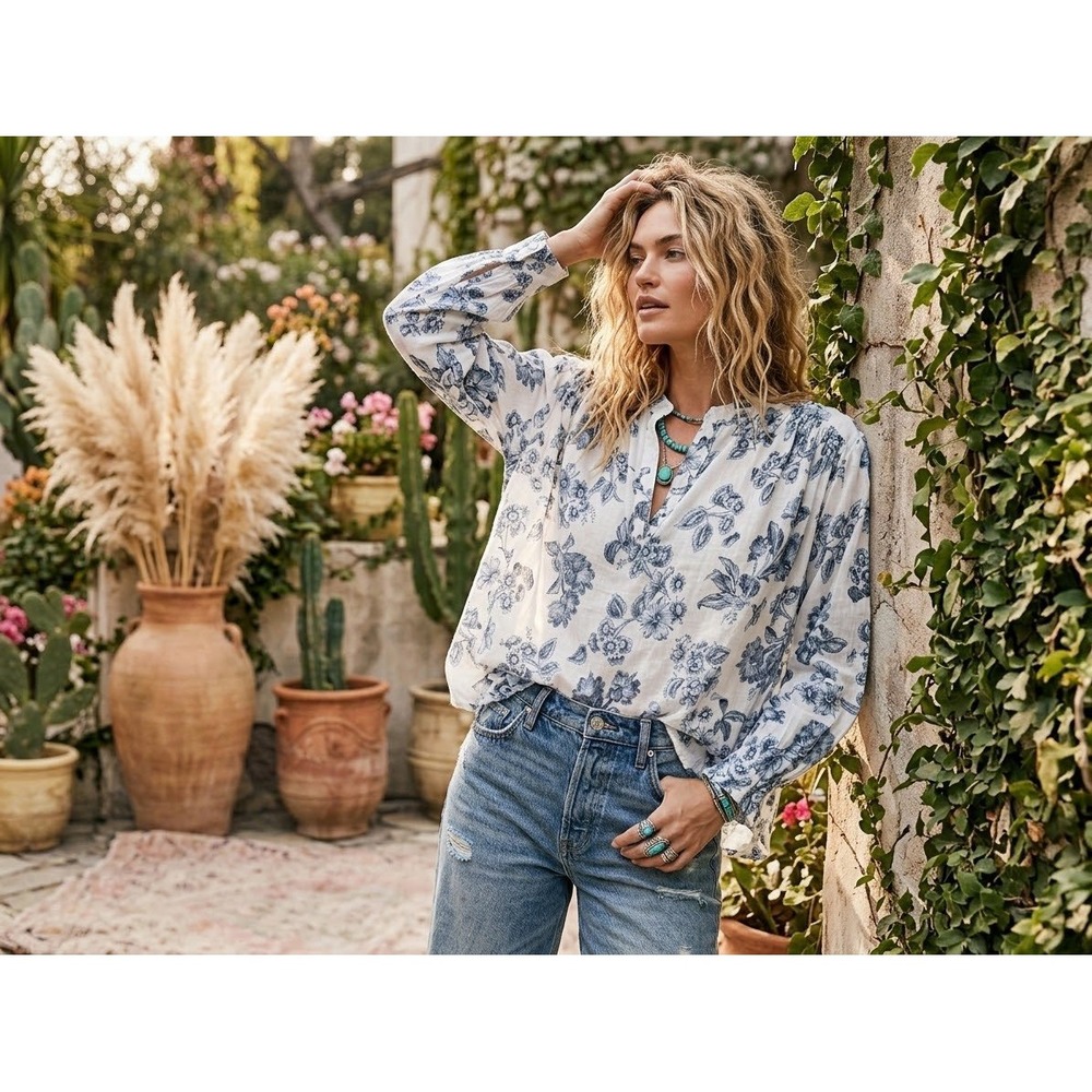 Ann Taylor Blue Floral Cotton Blouse Long Sleeve Split Neck White Top Size M